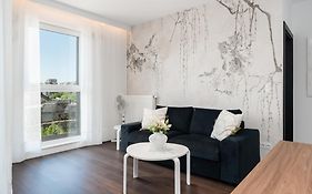 Stylish & Comfy Garbary Apartments With Parking By Noclegi Renters